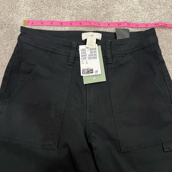 NWT H and M Women's Cotton Cargo Black Pant with Pockets Straight Leg Size 2 - Picture 7 of 9